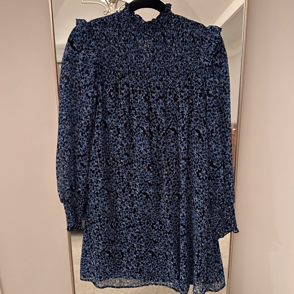 Blue flowers short dress 🌷